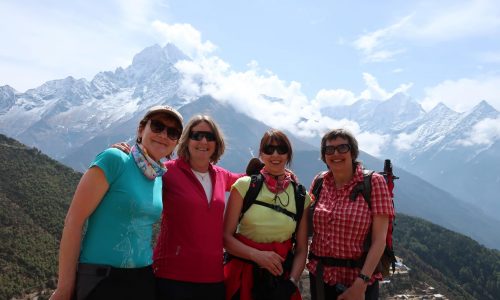 4 Trekkerinnen in Nepal, Everest Trek, Solo Khumbu, Nepal